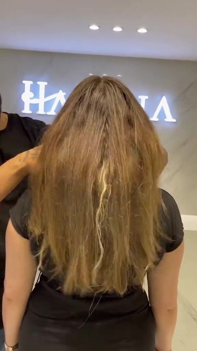 📲 Prenez rendez-vous et révélez la beauté naturelle de vos cheveux !